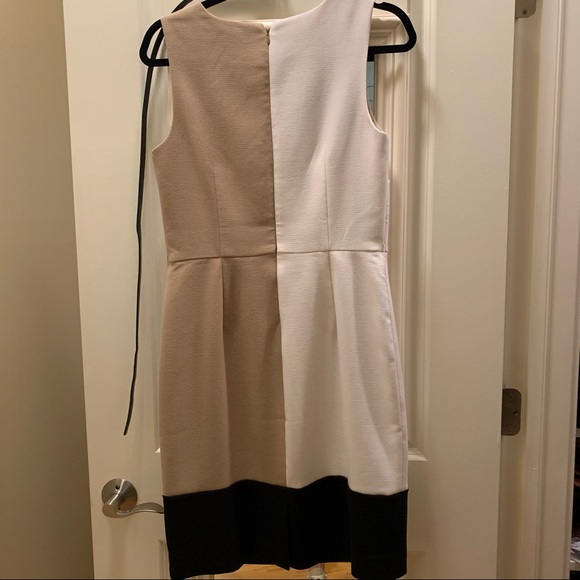 The Limited short sleeve colorblock dress - Picture 2 of 4